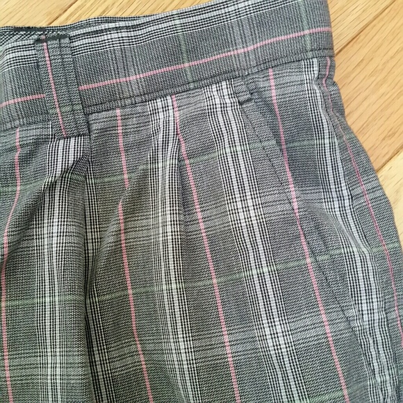 Cutter & Buck Golf Shorts EUC - Picture 2 of 5